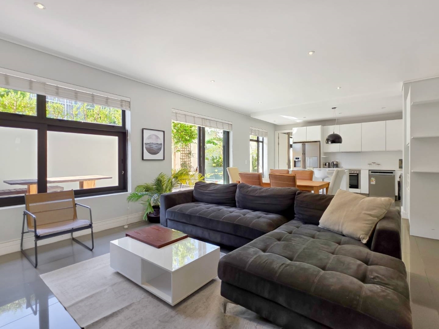 2 Bedroom Property for Sale in Green Point Western Cape